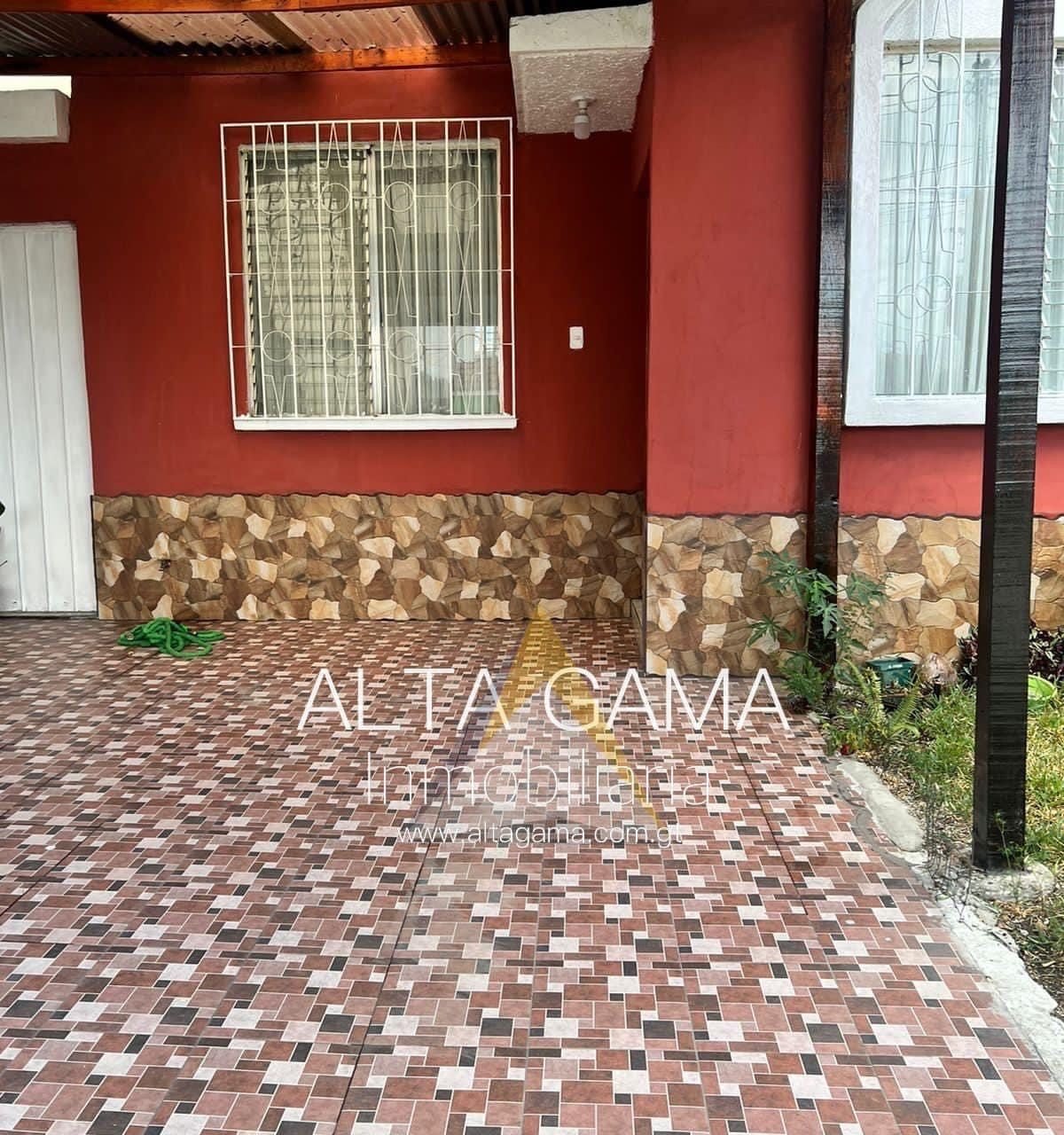 Casa en venta ubicada en Santa Bárbara sector A 10 Ciudad San Cristóbal